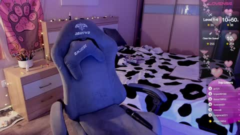 Lucy online show from 01-26-25, 08:23