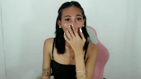 Snapshot of lucyseductive_ chatting on 07-05-26, 05:42 JIRVIE online show from 07-05-26, 05:42