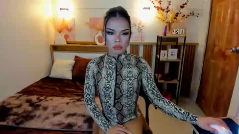 Snapshot of lucyvane chatting on 02-19-26, 03:52 lucyvane online show from 02-19-26, 03:52