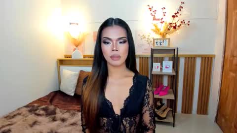 Snapshot of lucyvane chatting on 03-26-26, 01:06 lucyvane online show from 03-26-26, 01:06