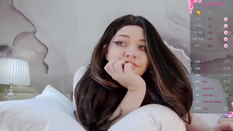 lucyvee online show from 12-15-24, 01:46