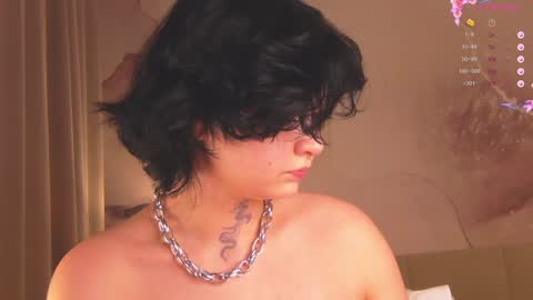 lucyvee online show from 12-28-24, 10:58