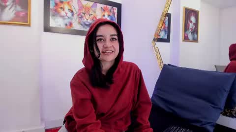 Snapshot of lucywalkeer chatting on 06-28-26, 03:45 LucyWalkeer online show from 06-28-26, 03:45
