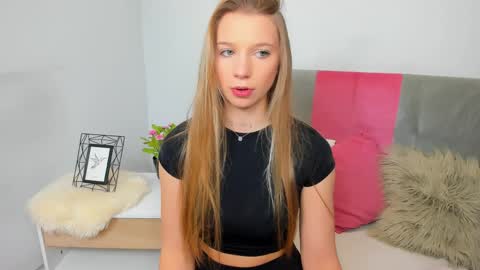 Lucy online show from 04-01-26, 08:17