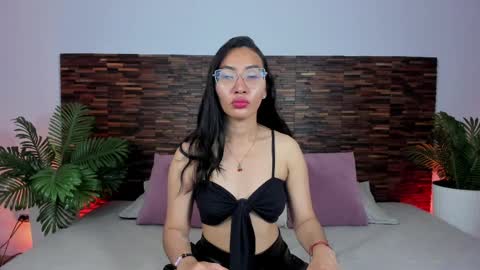 Lucy Liiu online show from 03-30-26, 08:32