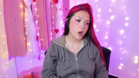 LUCYY FROM HOME  online show from 03-12-25, 02:09