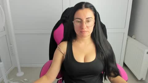 Snapshot of lucyycharm chatting on 07-22-26, 12:52 Lucy online show from 07-22-26, 12:52