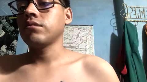 Snapshot of luiperezs chatting on 10-28-25, 05:11 Moritz online show from 10-28-25, 05:11