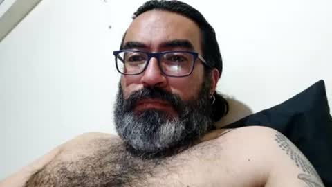 Snapshot of luis2988z chatting on 06-22-26, 02:57 Hairyman online show from 06-22-26, 02:57
