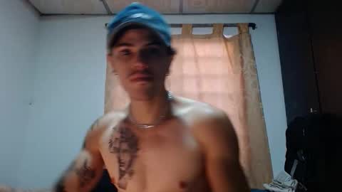 Snapshot of luis_as chatting on 02-20-26, 12:27 Luis AS online show from 02-20-26, 12:27