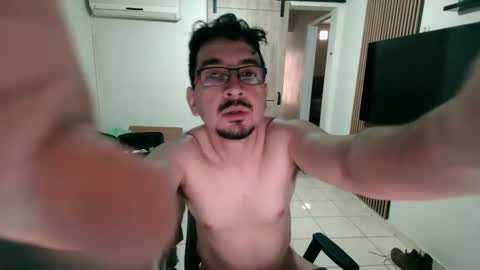 luis_flr online show from 10-06-25, 03:20