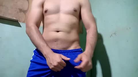 Snapshot of luis_hunk chatting on 10-29-25, 08:49 Andrew online show from 10-29-25, 08:49