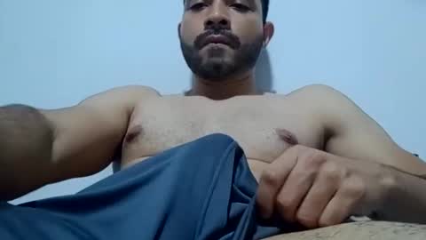 Snapshot of luis_hunk chatting on 02-16-26, 05:58 Andrew online show from 02-16-26, 05:58