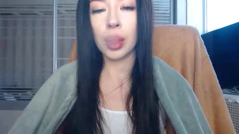 luisa lovedom online show from 01-17-26, 08:30