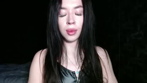 Snapshot of luisa_domina chatting on 05-16-26, 12:29 luisa lovedom online show from 05-16-26, 12:29
