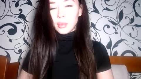Snapshot of luisa_domina chatting on 06-07-26, 05:06 luisa lovedom online show from 06-07-26, 05:06
