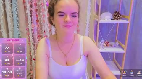 Luisa Rosee online show from 10-08-25, 07:22