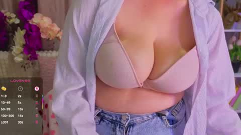 Snapshot of luisa_rosee chatting on 07-31-26, 06:40 Luisa Rosee online show from 07-31-26, 06:40