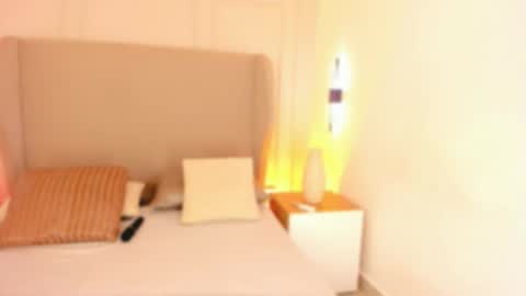 L U I S A online show from 01-31-26, 08:29