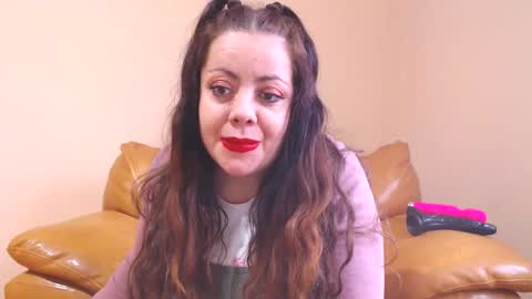 Cassie online show from 11-19-25, 12:49