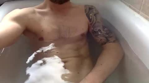 Snapshot of luisbadx chatting on 04-24-26, 12:29 Luis Badx online show from 04-24-26, 12:29