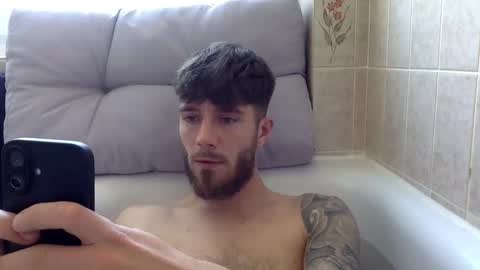 Snapshot of luisbadx chatting on 05-01-26, 12:10 Luis Badx online show from 05-01-26, 12:10