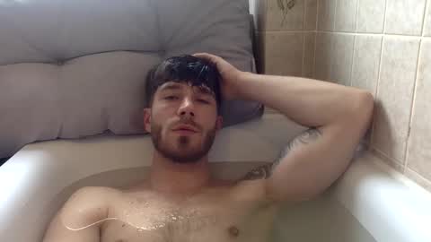 Snapshot of luisbadx chatting on 05-16-26, 10:36 Luis Badx online show from 05-16-26, 10:36