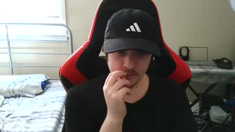 Luisdiaztube online show from 05-05-26, 07:22