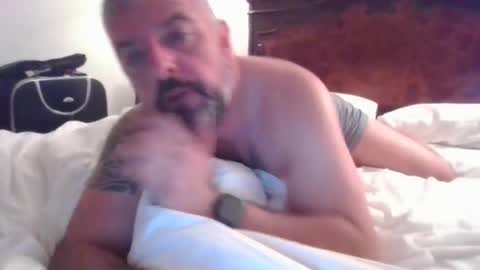 Snapshot of luison79 chatting on 02-10-25, 02:19 luison79 online show from 02-10-25, 02:19