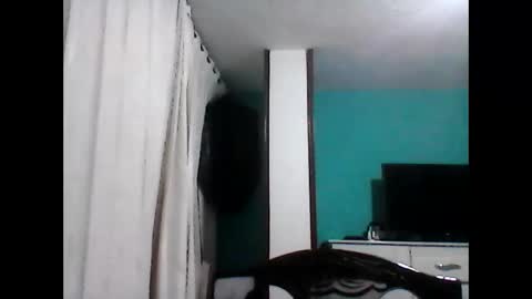 Snapshot of luiyi1997 chatting on 02-10-25, 03:24 EroticMan online show from 02-10-25, 03:24