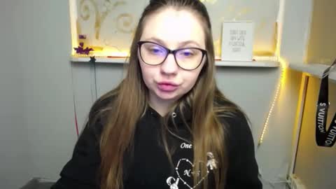 Luiza online show from 12-17-24, 07:40