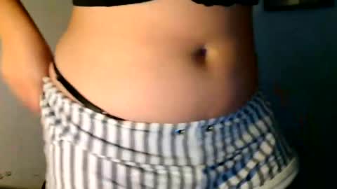 Snapshot of luizapop chatting on 07-15-26, 09:53 luizapop online show from 07-15-26, 09:53