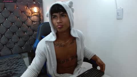 Snapshot of luka_big18 chatting on 02-20-26, 02:08 Luka big18 online show from 02-20-26, 02:08