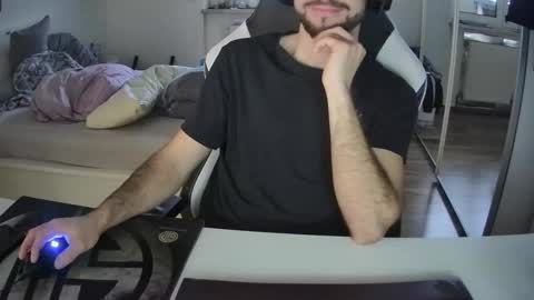 lukasschoetz online show from 12-29-24, 12:34