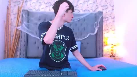 luke_carter online show from 11-01-25, 01:02