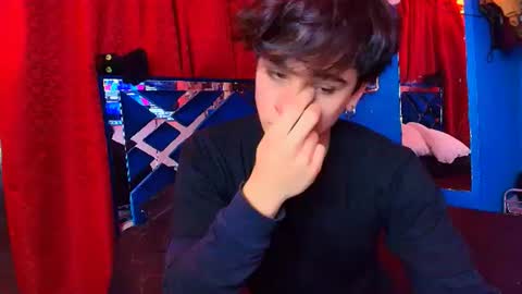 Snapshot of luke_howland chatting on 07-02-26, 02:22 Luke online show from 07-02-26, 02:22