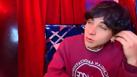 Snapshot of luke_howland chatting on 07-04-26, 01:12 Luke online show from 07-04-26, 01:12