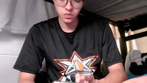 Snapshot of luke_rex chatting on 12-31-24, 05:29 luke online show from 12-31-24, 05:29