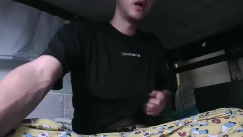 Snapshot of luke_rex chatting on 01-04-25, 12:59 luke online show from 01-04-25, 12:59