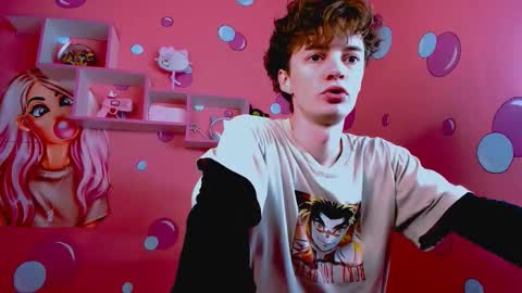 Snapshot of luke_sweet chatting on 12-03-25, 11:19 Luke online show from 12-03-25, 11:19