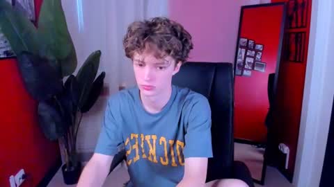 Snapshot of luke_sweet chatting on 06-22-26, 12:02 Luke online show from 06-22-26, 12:02