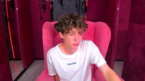 Snapshot of luke_sweet chatting on 06-29-26, 12:49 Luke online show from 06-29-26, 12:49