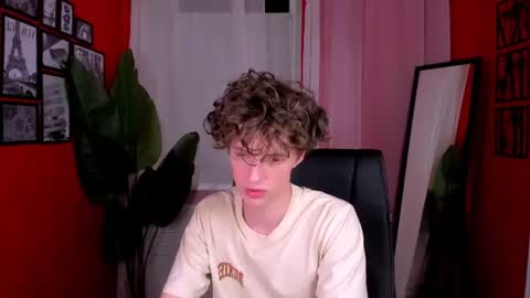 Snapshot of luke_sweet chatting on 07-22-26, 02:42 Luke online show from 07-22-26, 02:42