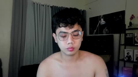 Snapshot of lukeevansx chatting on 09-19-25, 06:04 LUKE online show from 09-19-25, 06:04