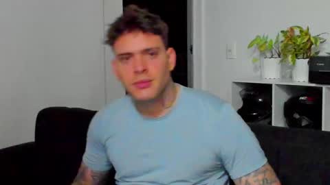 Snapshot of lukeglanton17 chatting on 11-01-25, 12:56 Luke online show from 11-01-25, 12:56