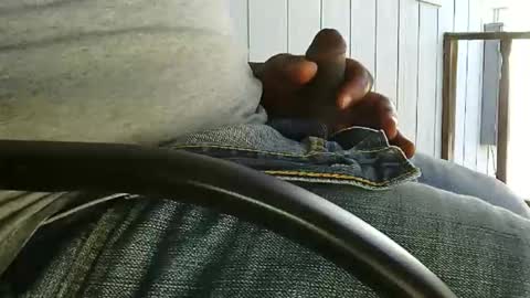 Snapshot of lukesky222 chatting on 11-08-25, 07:12 Luke online show from 11-08-25, 07:12