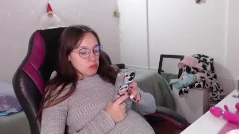 Vicky online show from 12-30-24, 03:36