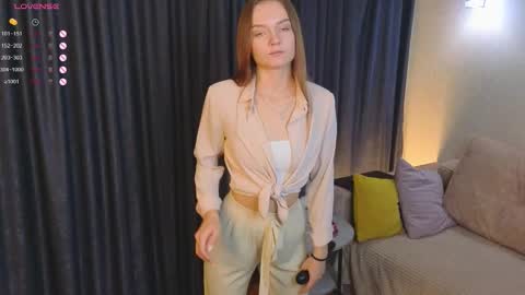 Snapshot of lulaghent chatting on 10-20-25, 01:50 Lula online show from 10-20-25, 01:50