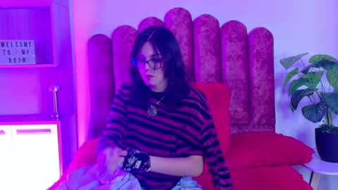 Cookie  online show from 11-19-25, 11:54