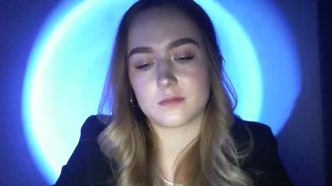 Snapshot of lulu_baby1 chatting on 02-09-25, 05:22 Lulu Baby18 online show from 02-09-25, 05:22